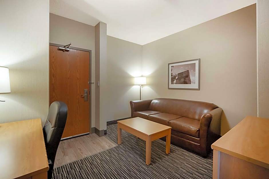 Best Western Grande Prairie Hotel And Suites