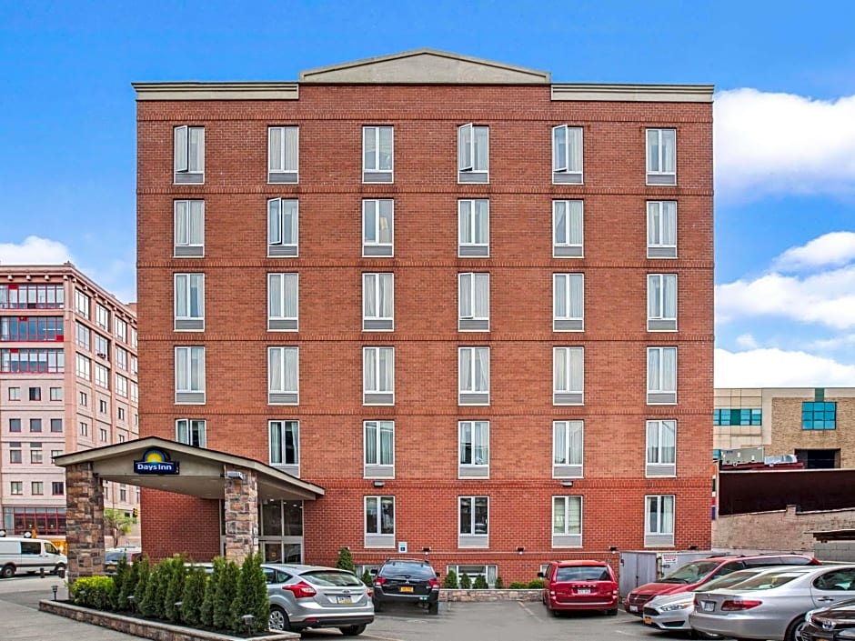 Days Inn Long Island City – New York, NY