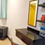 RedDoorz near Living Plaza Palembang