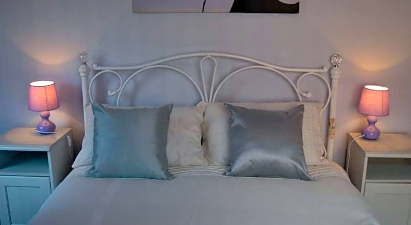 Old Trafford Guest House