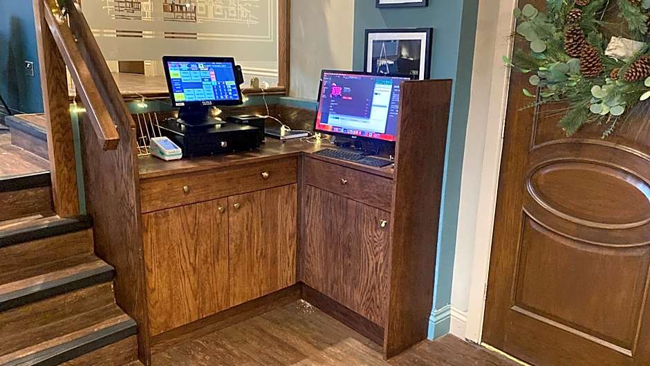 The Butchers Arms - Grill Pub and Accommodation