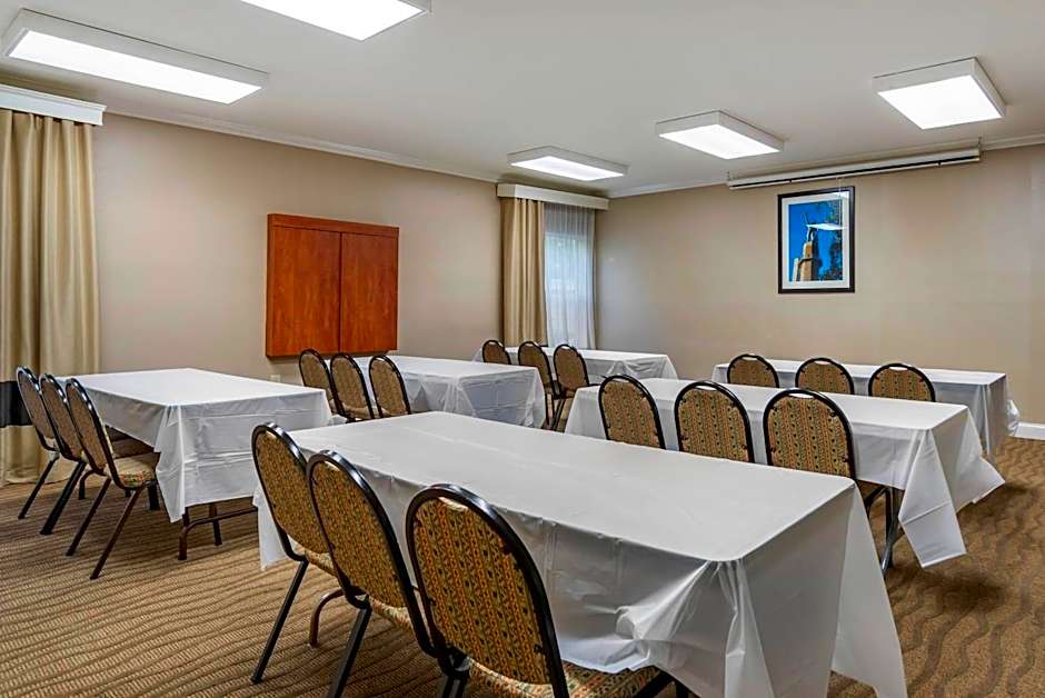 Comfort Inn Airport