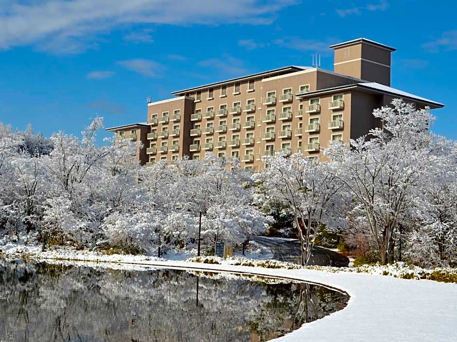 Okura Akademia Park Hotel