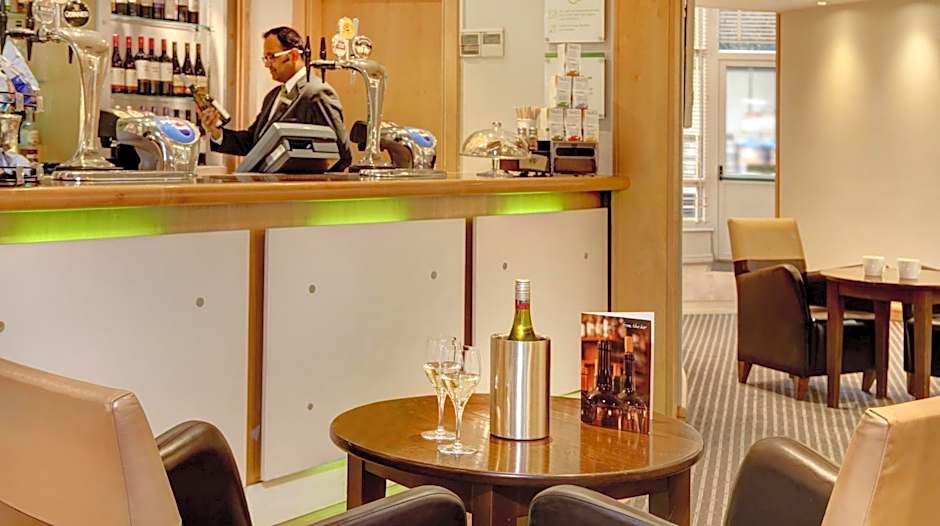 Holiday Inn Basingstoke By IHG