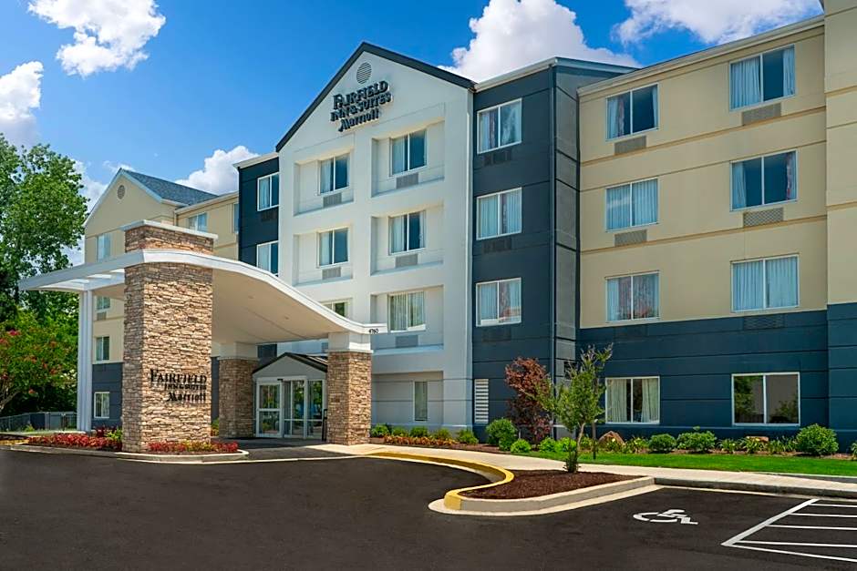 Fairfield Inn & Suites by Marriott Memphis I-240 & Perkins