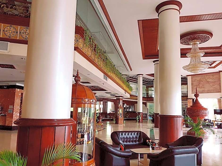 Oattara Thiri Hotel
