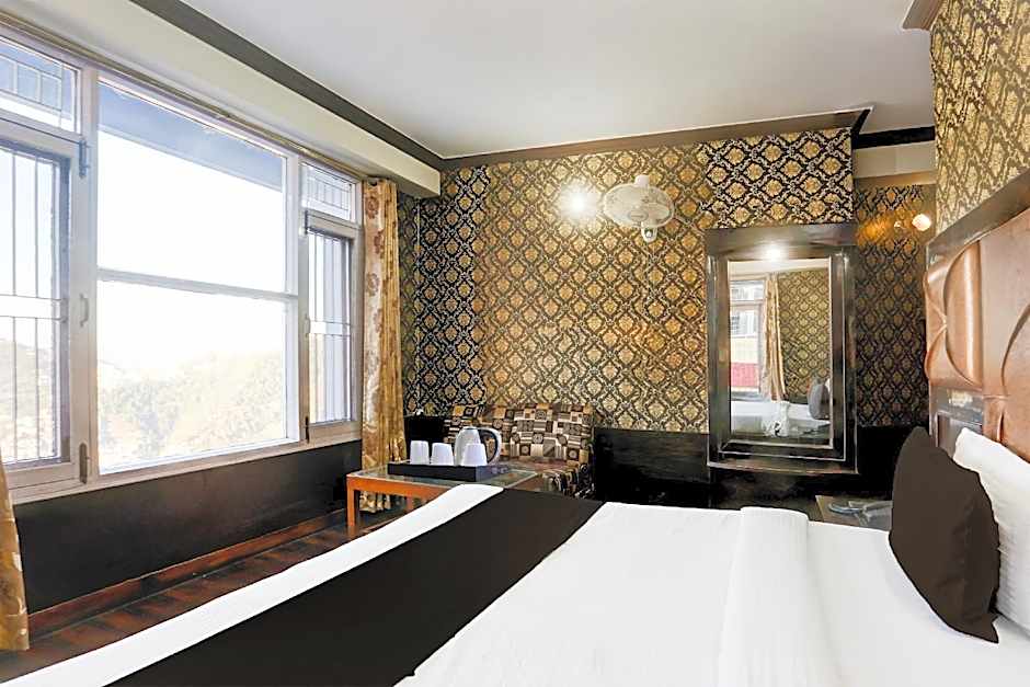 Super Collection O Mall Road Formerly Hotel Shubham