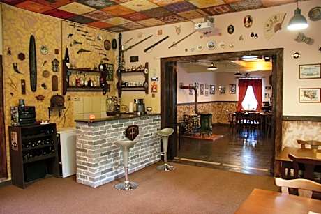 Villa Sunshine / Slunečna Vila