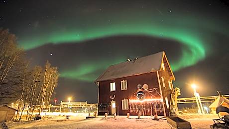 Abisko net Hostel & Huskies