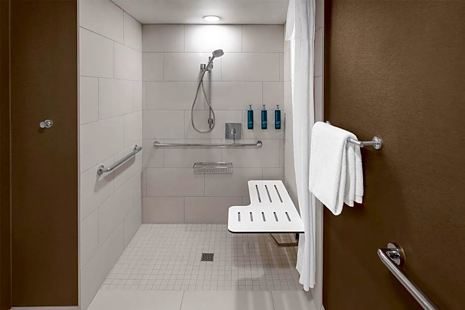 DoubleTree By Hilton Hotel Springfield