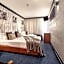 Galeria Suite Hotel