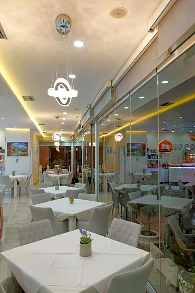 Photo 1 of 16 of Hotel Iliria