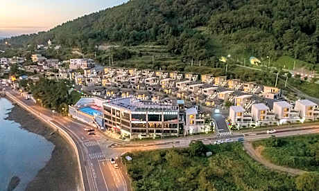 Arte Resort Spa & Pool Villa