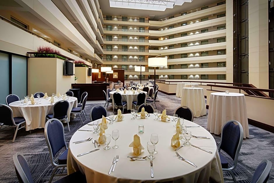 Embassy Suites By Hilton Hotel Detroit - North / Troy - Auburn Hills