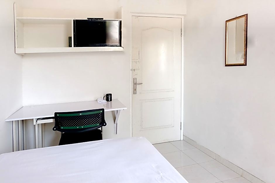 OYO Life 2760 Kost Simpang Borobudur 47