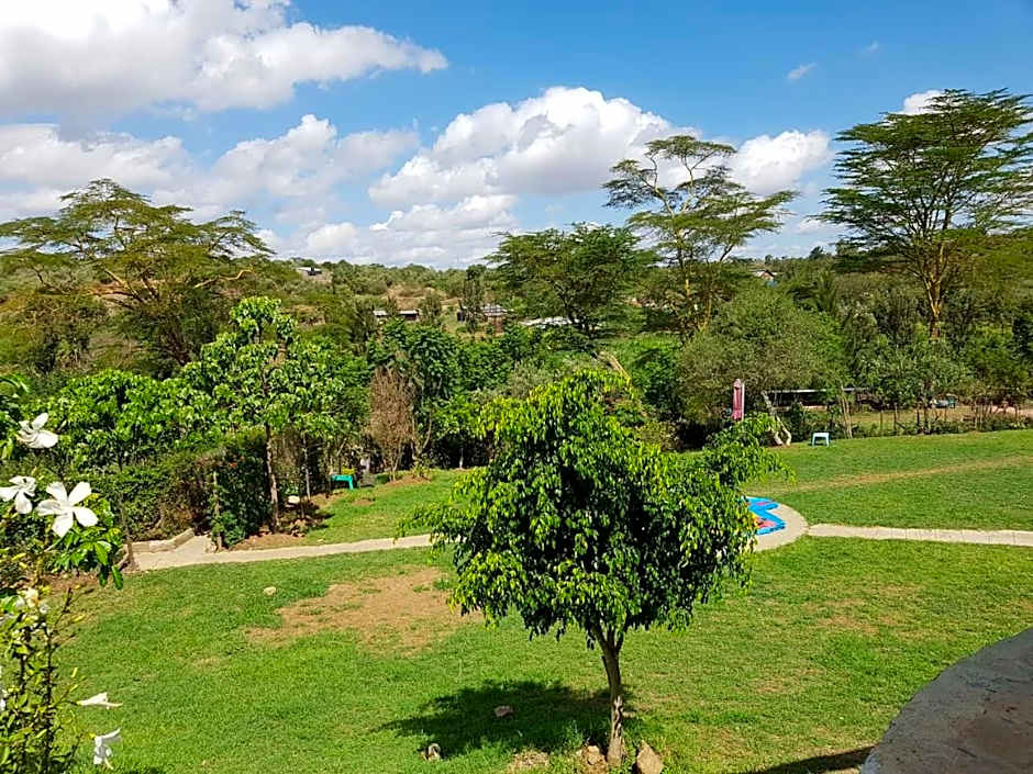 Esikar Gardens Hotel