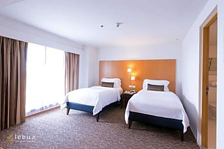 Tower Club Suite 2 Bedroom with Lounge