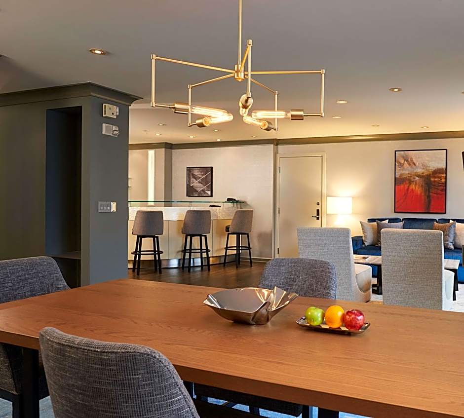 The Lofton Hotel Minneapolis, Tapestry Collection by Hilton