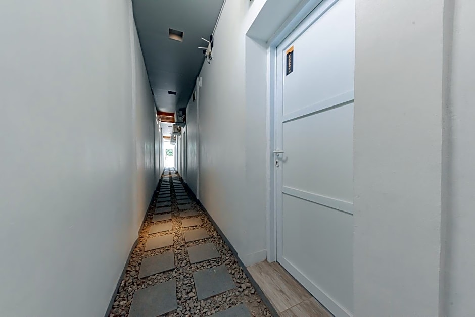 RedDoorz @ Niagara Waterpark