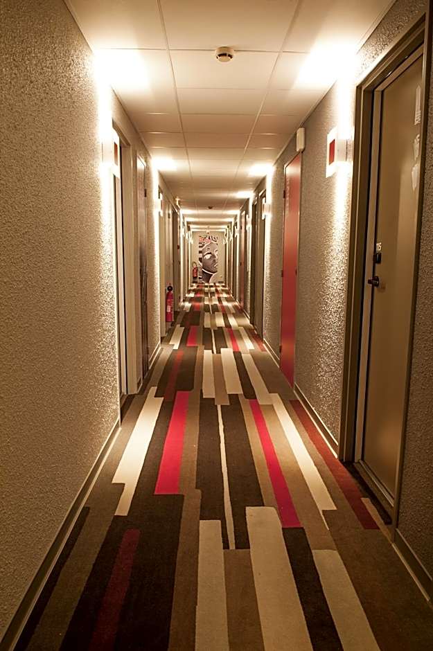 ibis Paris La Defense Courbevoie