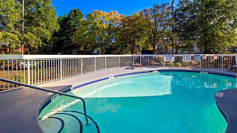 Best Western Plus Lexington Inn