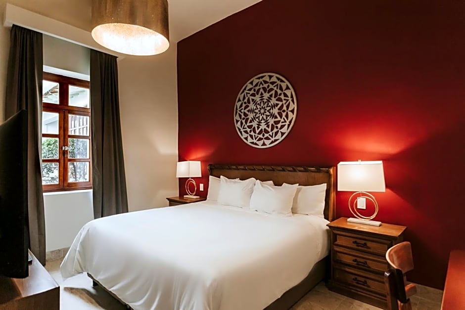 Hotel Dos Patios, Holistico Boutique & SPA