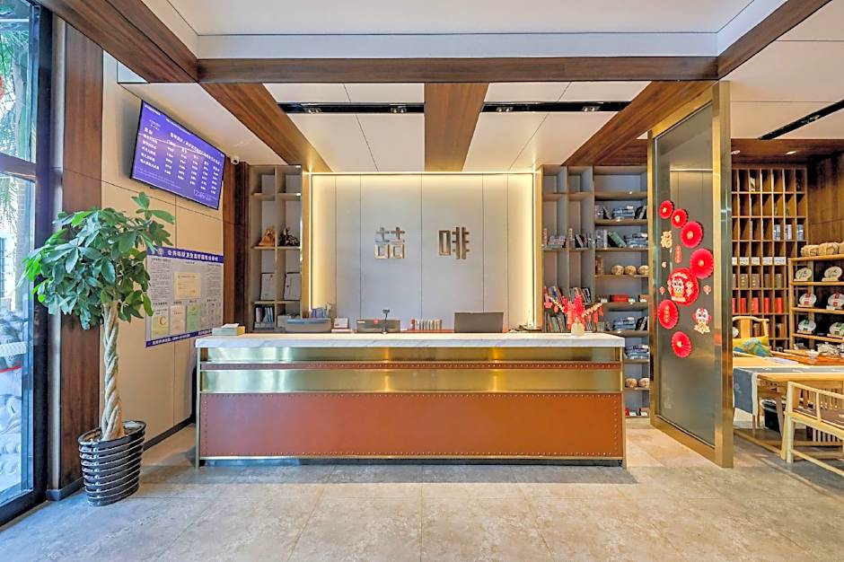 James Joyce Coffetel Xishuangbanna Poshui Square Manjinglan Ancient City