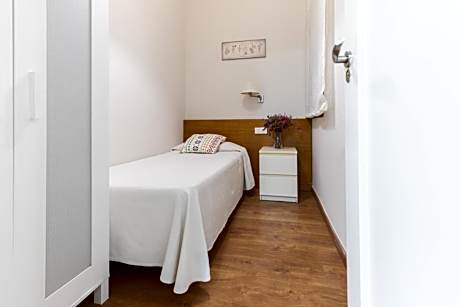 Four-Bedroom Standard Apartment