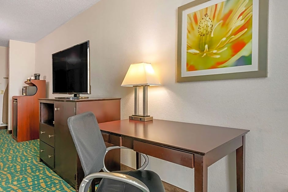 Comfort Inn & Suites Fort Lauderdale West Turnpike