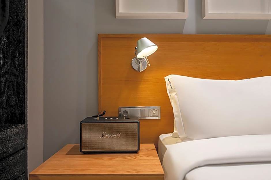 Browns Downtown Hotel