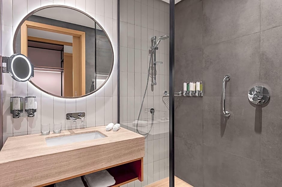 Hampton by Hilton Marjan Island