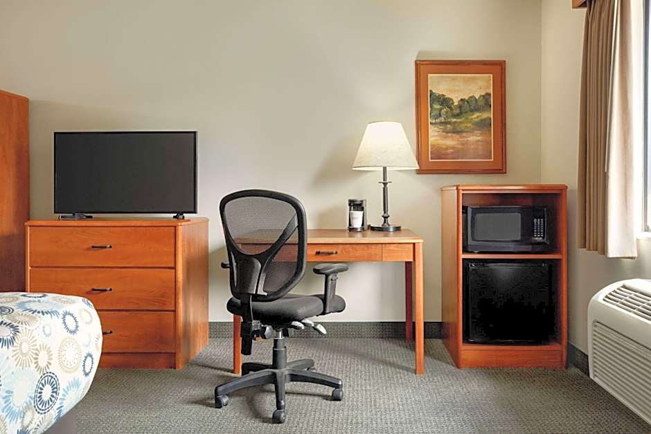 AmericInn by Wyndham Havre