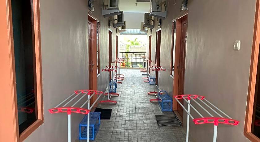 Hotel O Mely Homestay