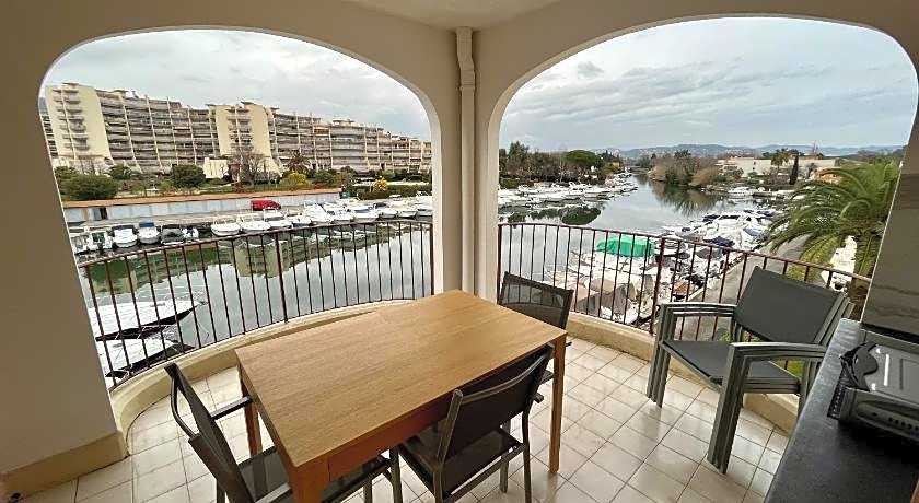 Studio moderne - Port de Mandelieu - Proche Mer