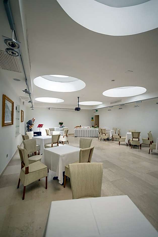 Grand Hotel Mediterranee