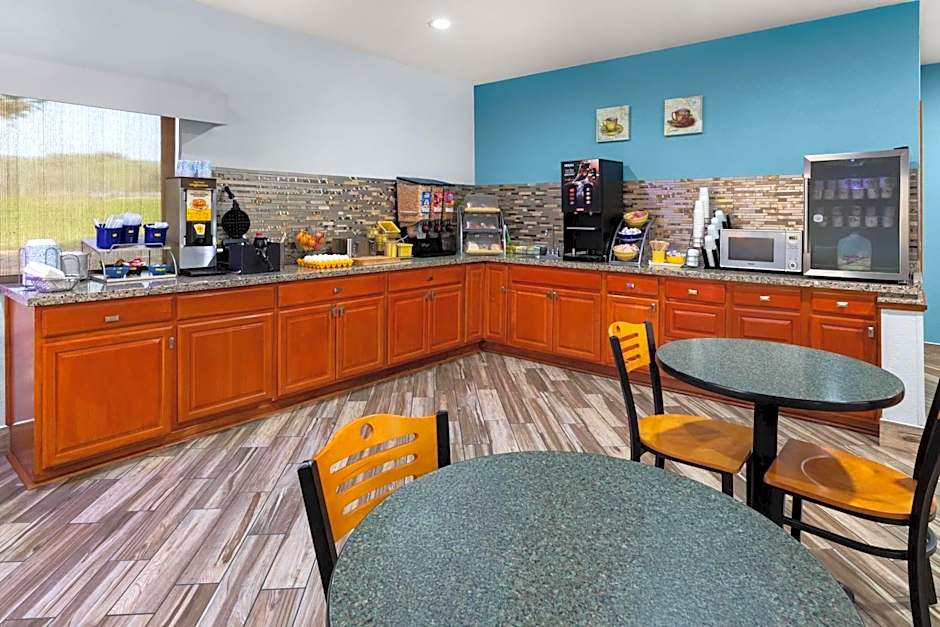 Days Inn by Wyndham Mankato