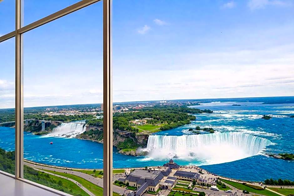Tower Hotel at Fallsview