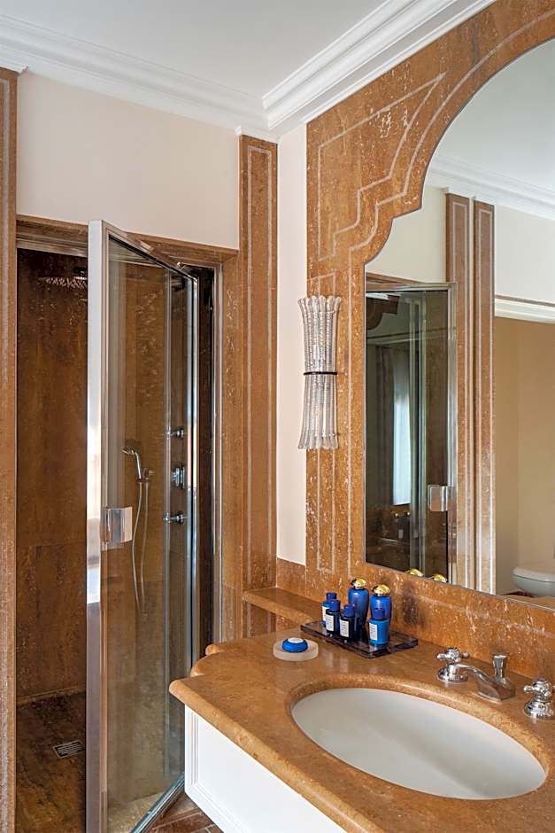 Photo 1 of 4 of Superior Suite