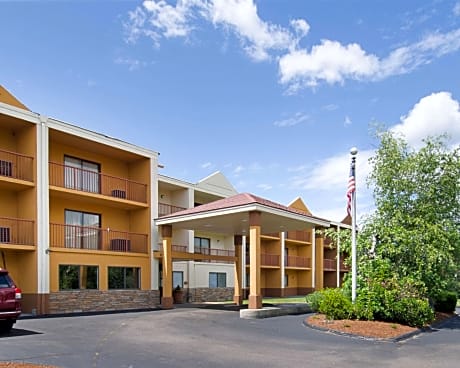 Quality Inn & Suites Worcester