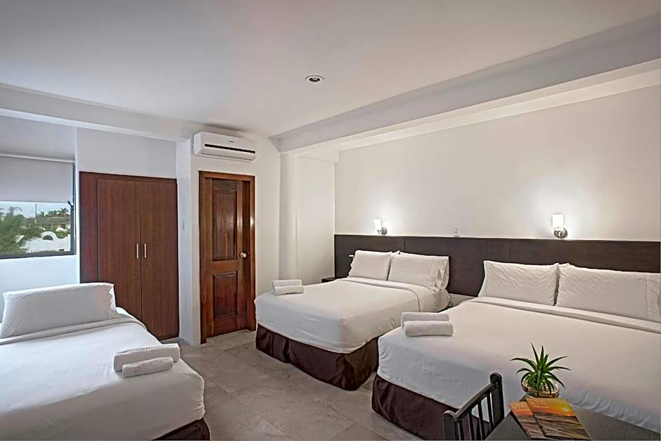 Hotel La Ría Playas