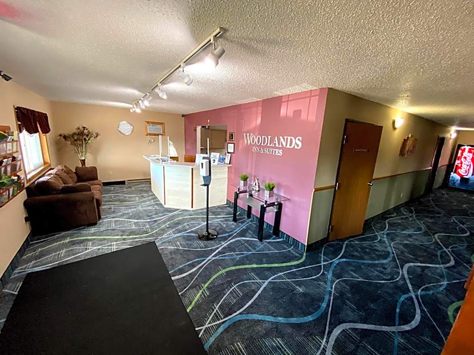 Woodland Inn & Suites