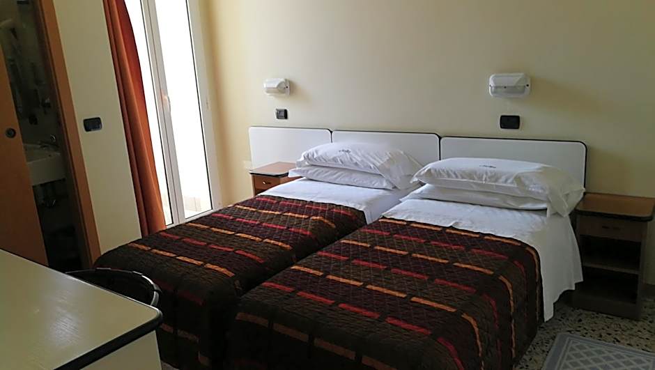 Hotel Alaska