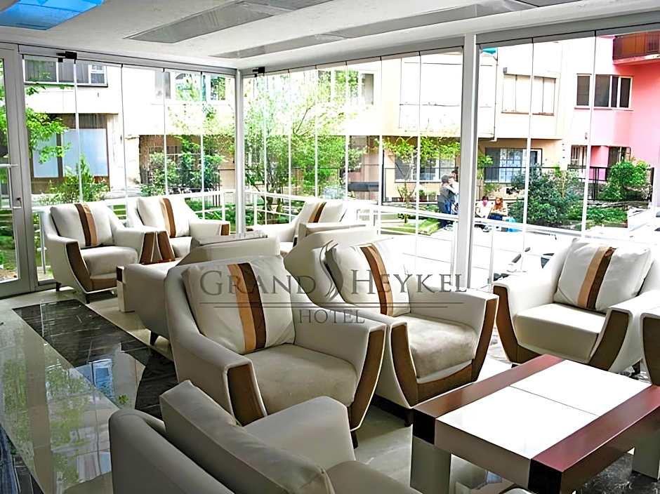 Hotel Grand Heykel