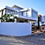 Luxe Loft Villa