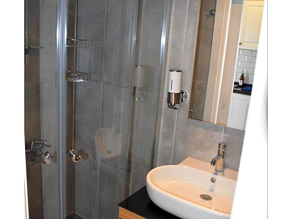 Cadde Suits – Gökçeada, PA