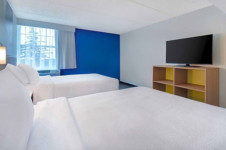 Spark by Hilton Rochester University Area