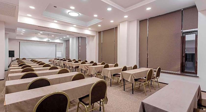 Best Western Plus Atakent Park Hotel