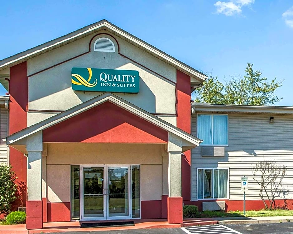 Quality Inn & Suites Franklin