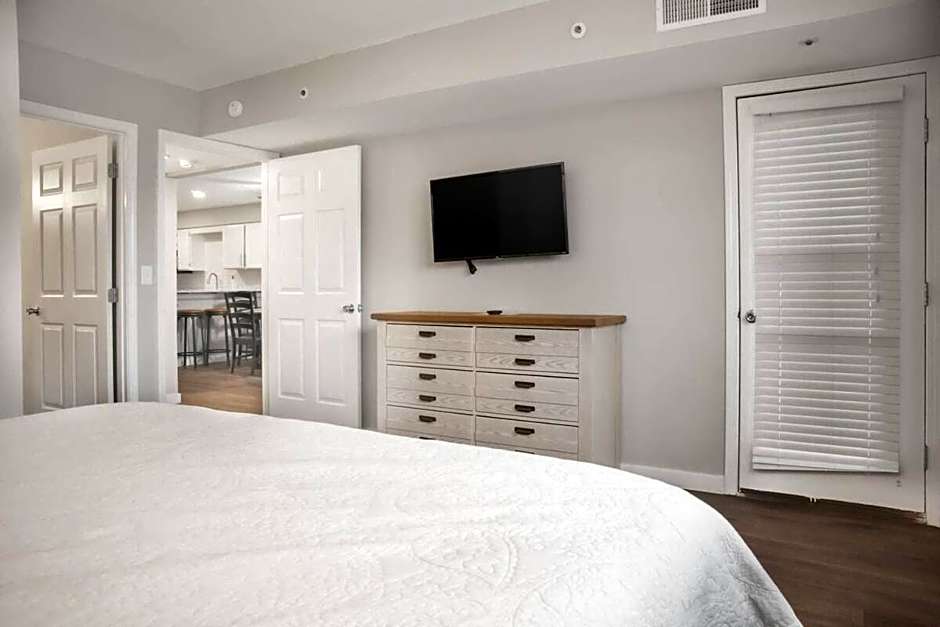 Ozark Mountain Retreat, Family Condo with Resort Amenities
