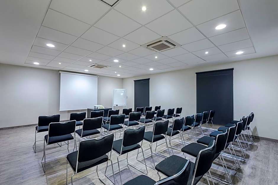 City Express by Marriott Guadalajara Aeropuerto